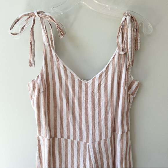 Everly women’s striped tie shoulder jumpsuit - Picture 3 of 8